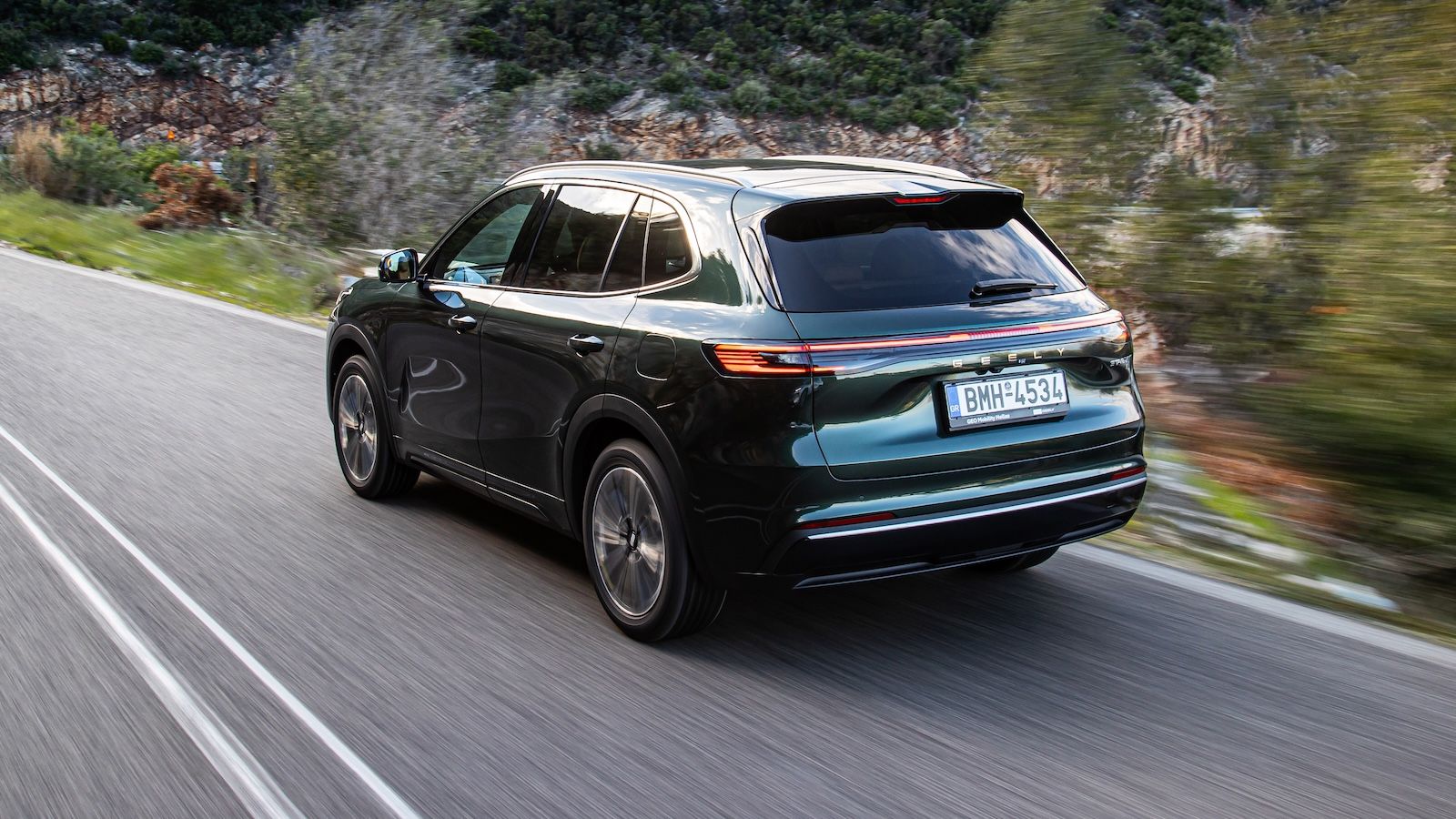 Geely STARRAY EM-i: Έφτασε στην Ελλάδα με plug-in hybrid κινητήρα από €32.990